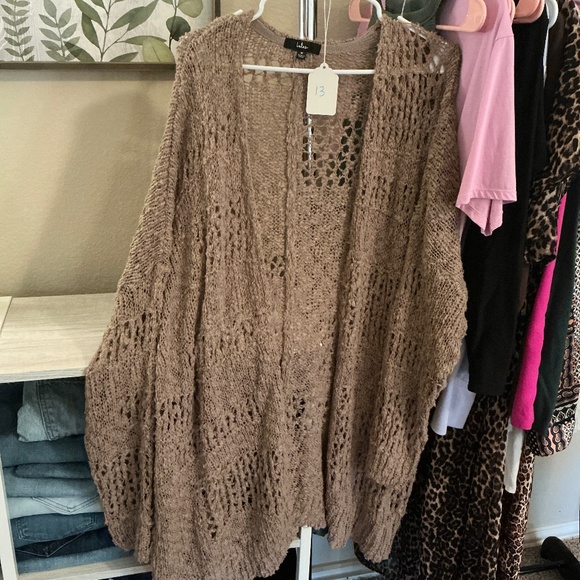 #13 lulu’s Crochet Cardigan - Picture 1 of 1